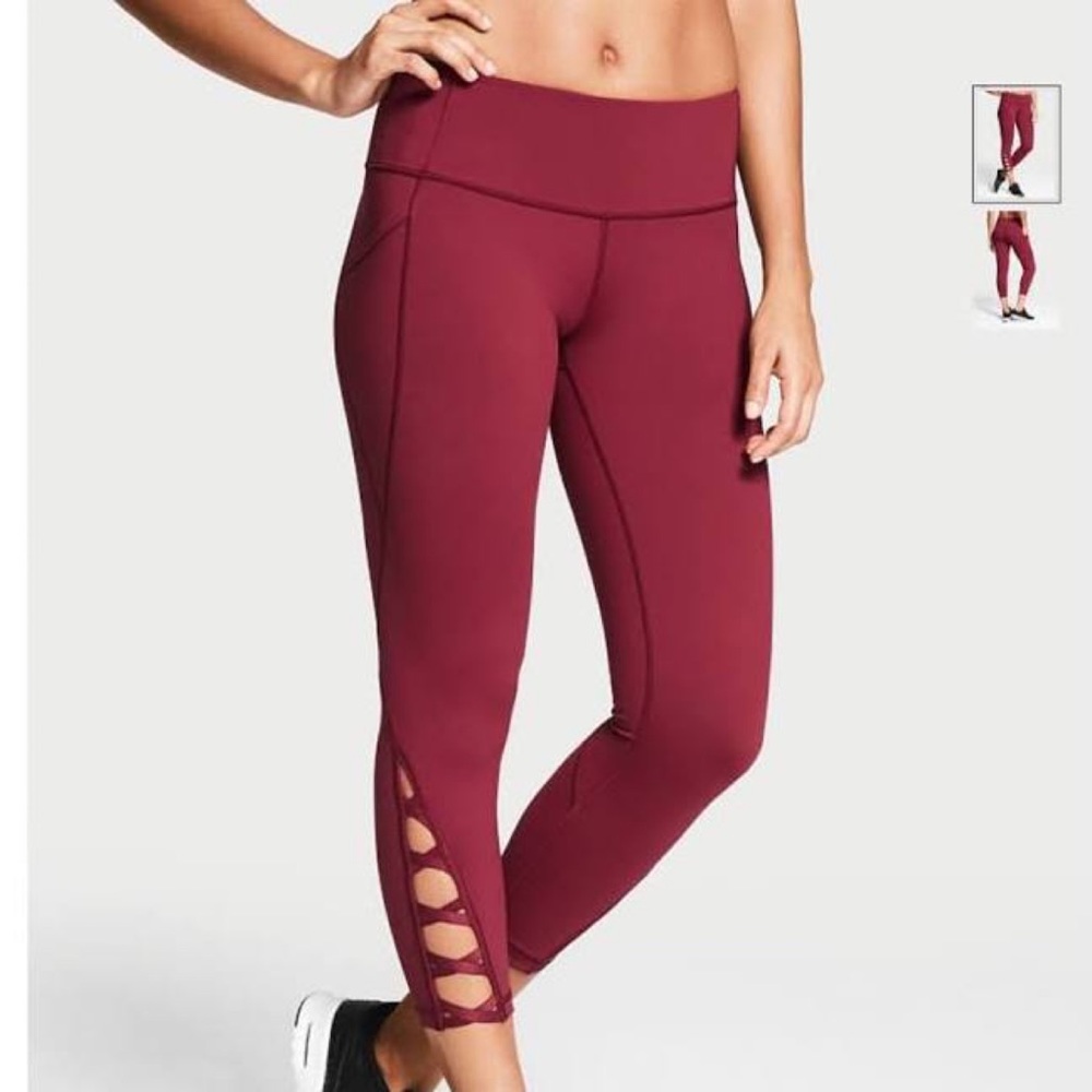 Victoria Sport Cropped Leggings, Size S